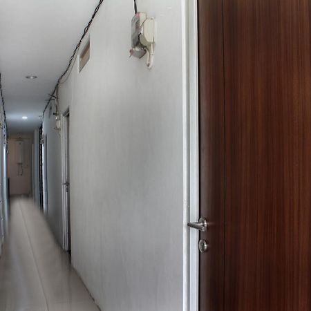 Oyo 345 Wynne Residence Jakarta Eksteriør billede